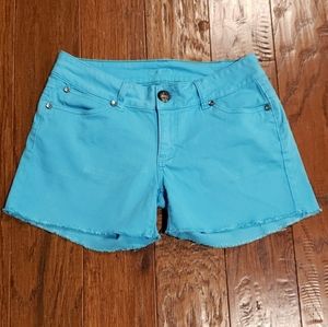 Wrangler Stud Pocket Cut Off Hem Shorts, Aqua - Size 7/8